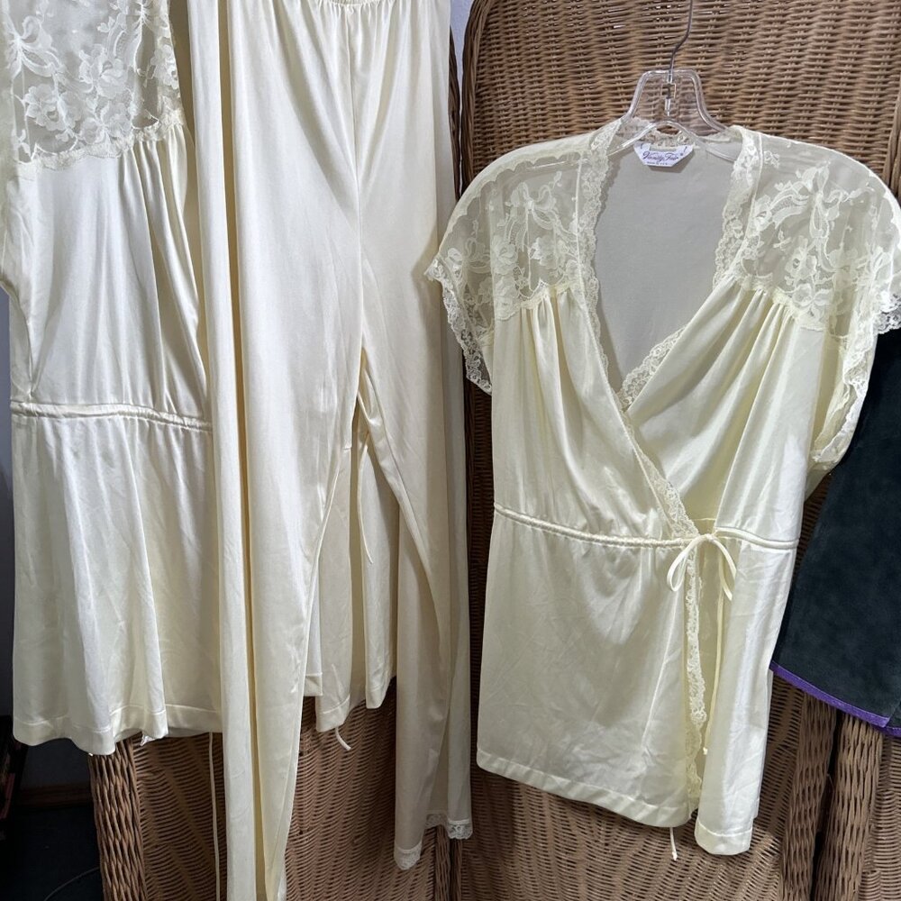 Vintage Vanity Fair Women's Pajamas Yellow Nylon Boudoir 3pc Lace